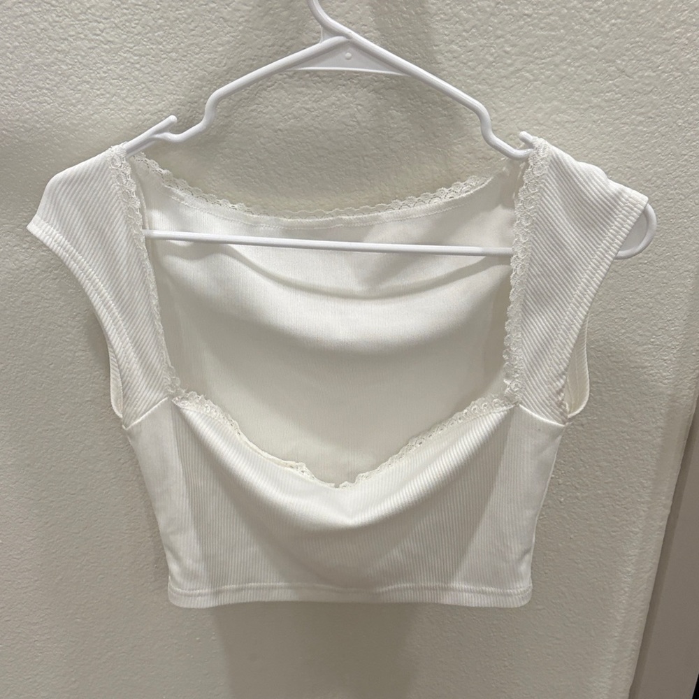 White Cropped Tank Top with Lace Trim